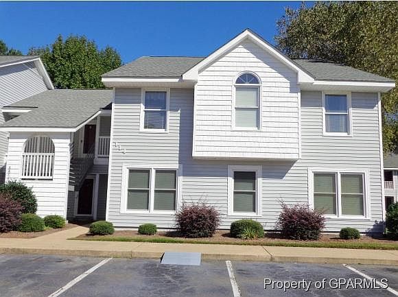 1st image of 114-F Victoria Court W