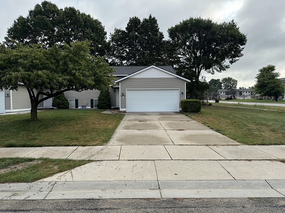 1st image of 5982 Clear Pointe Dr SE