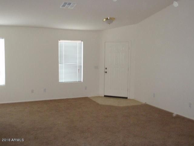 1st image of 125 W Brangus Way