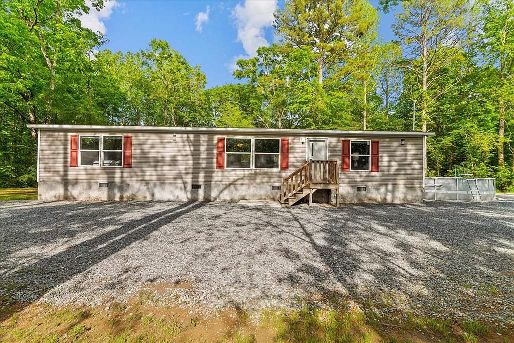 5876 Highway 225 S, Chatsworth, GA 30705 | Zillow