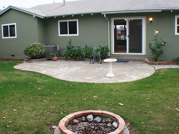 New double pane windows throughout