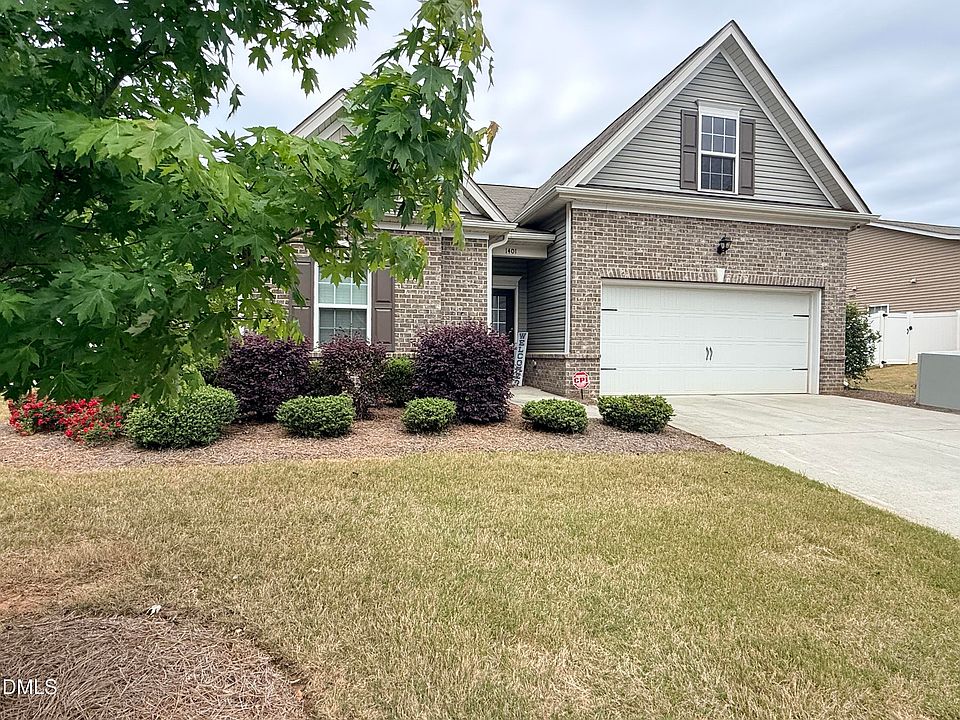 2nd image of 1401 Abercorn Ln