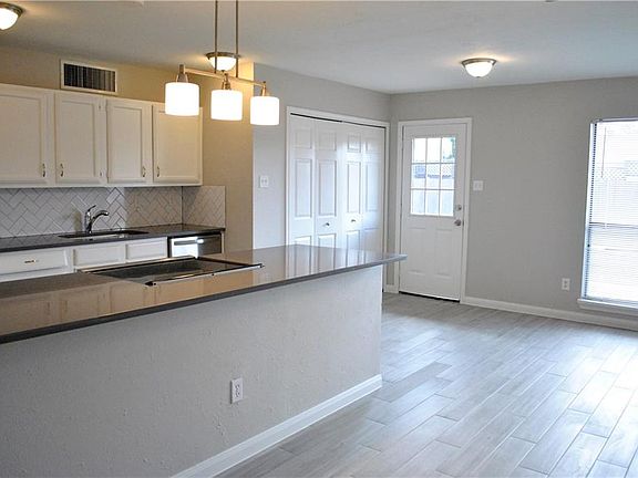 5th image of 4809 Woodruff Dr