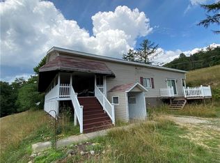 1101 Martin Rd, Apollo, PA 15613