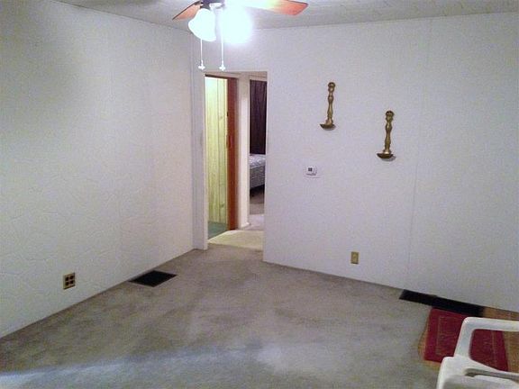 4th image of 813 S Illinois St