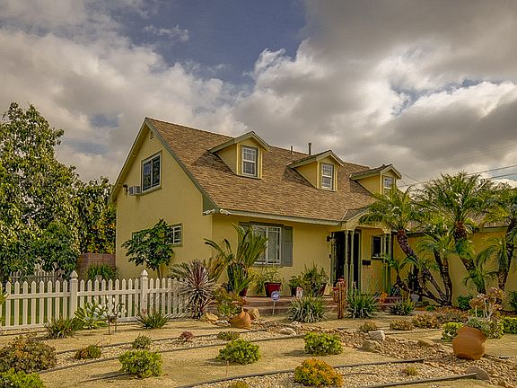 4th image of 7560 Primrose Dr