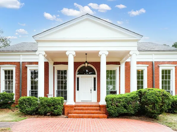 2002 Maple St, Carrollton, GA 30117