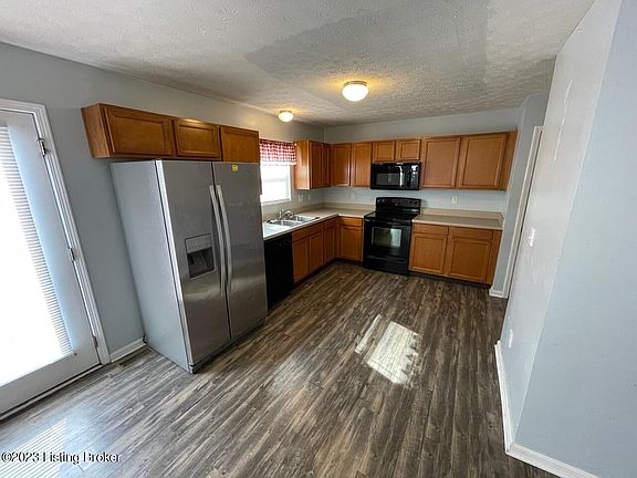 3rd image of 7033 Beamtree Dr