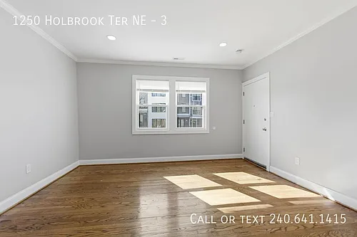 1250 Holbrook Ter NE #3 Photo 1
