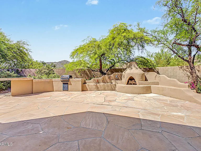 7020 E Whispering Mesquite Trl — Photo 5