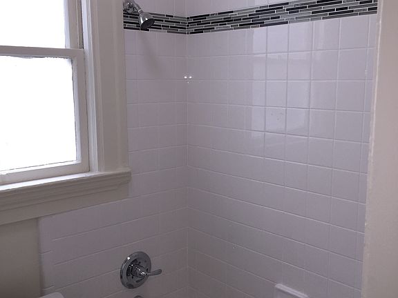 5th image of 1948 McAllister St #3