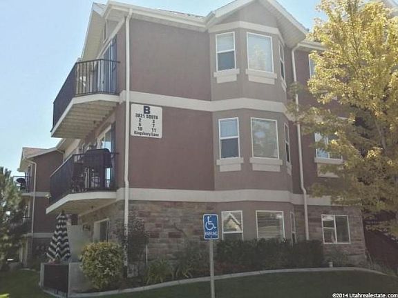 4th image of 3821 S Kingsbury Ln APT B3