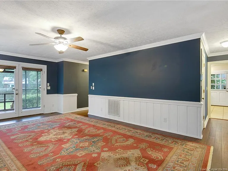 405 Bannerman Ct — Photo 8