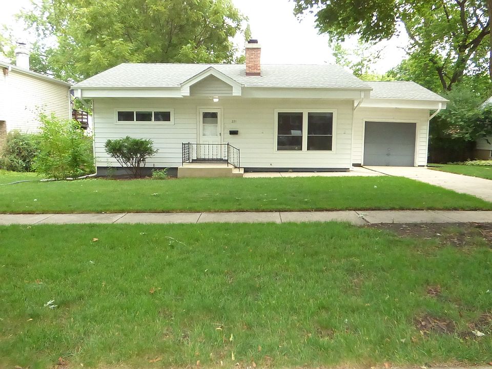 1st image of 221 N Crest Ave