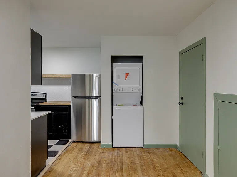 420 NW 26th St #2 — Photo 4