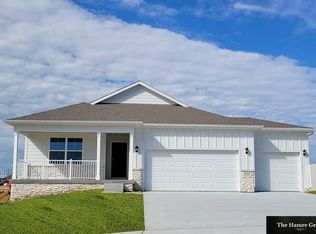 220 N 10th Ave, Springfield, NE 68059