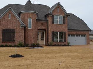 8500 Meadow Vale Dr, Memphis, TN 38125