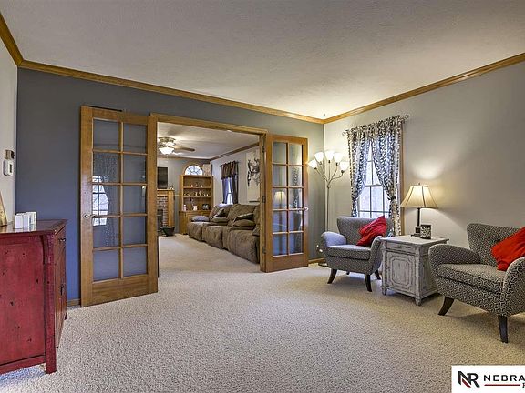 3rd image of 15025 Karen Cir