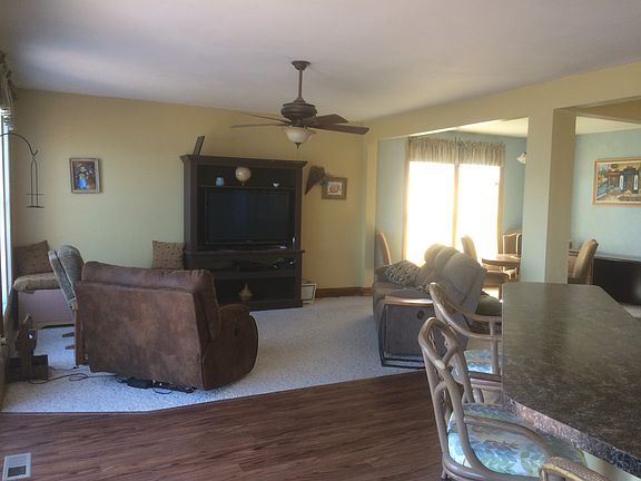 3rd image of 10994 Hillway Dr