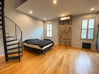 Rented by The InHouse Group