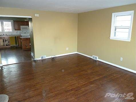 1216 Langley, Trainer PA