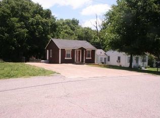 2095 N Ford St, Clarksville, TN 37042