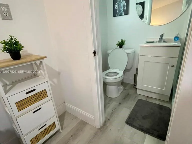 5615 Hope St #1 — Photo 9