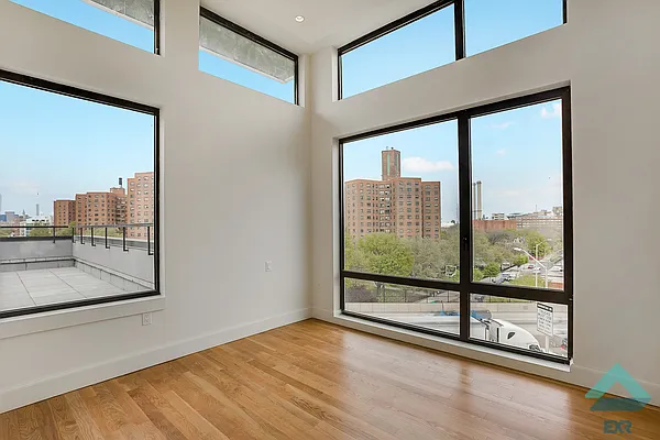 Rented by EXR | media 47