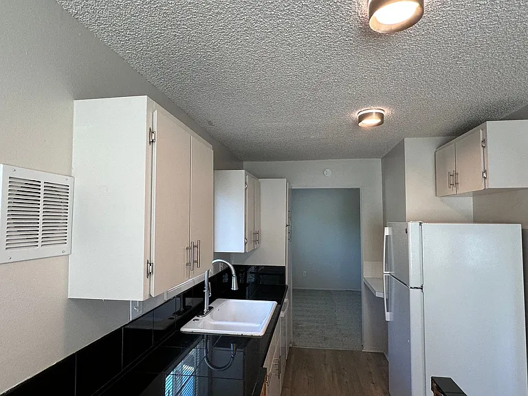 1704-1714 SW 58th Ave — Photo 4