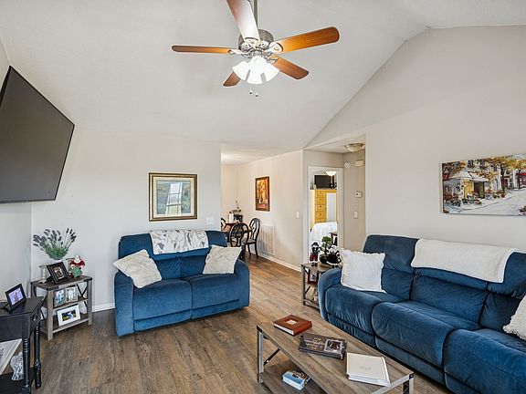 5th image of 1815 Thompson Rd