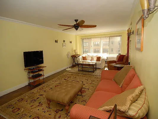 Sold by Sotheby's International Realty | media 13