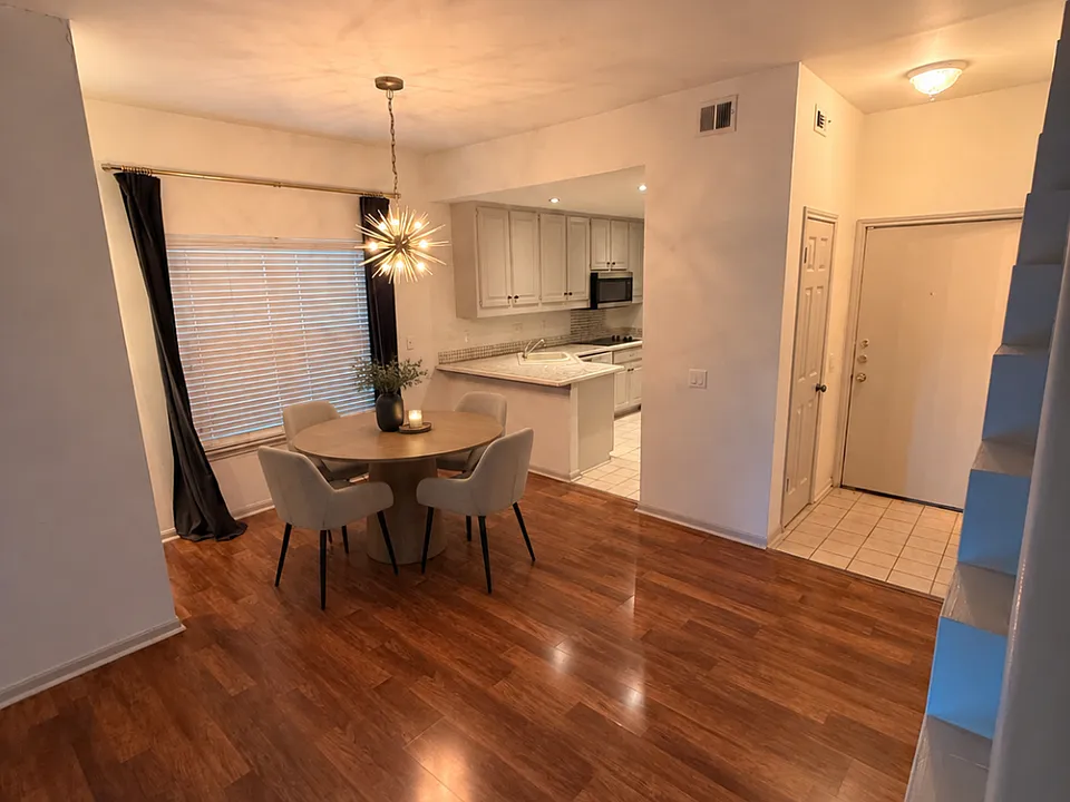 101 Fenimore Ave #6