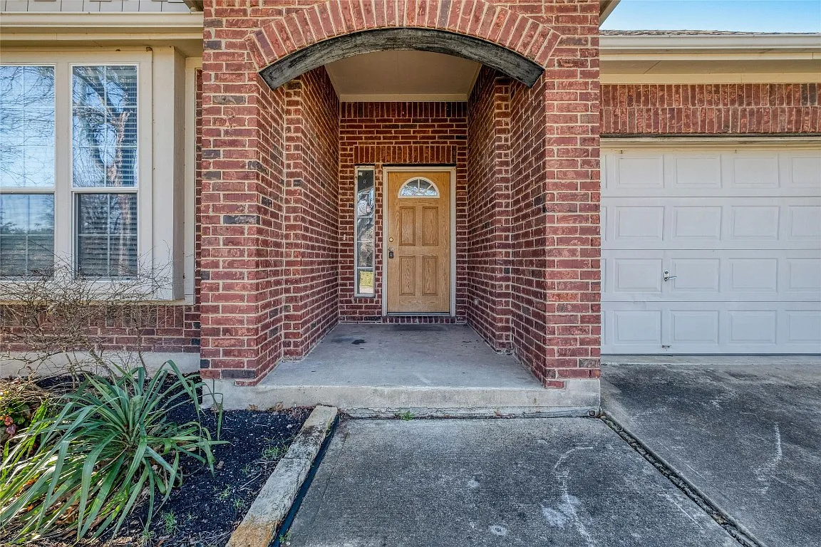3 bed, 1766 sqft, $1,950 — Photo 4