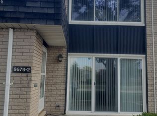 8679 Kennedy Cir UNIT 2, Warren, MI 48093