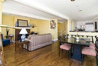 Living Dining Area