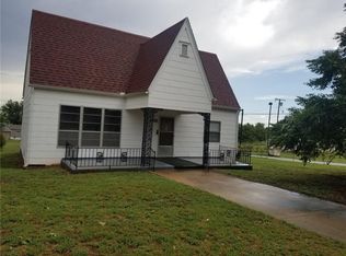 424 SW Boulevard St, Geary, OK 73040