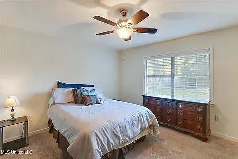 631 Live Oak Dr — Photo 12