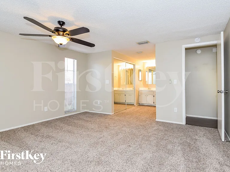 6708 Timberlane West Dr — Photo 11