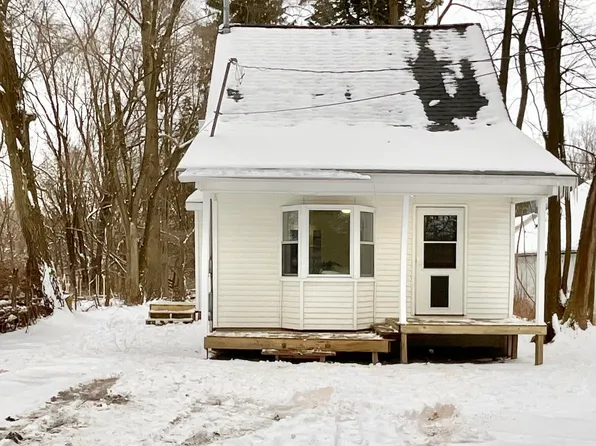 8158 Alpine Ave NW, Sparta, MI 49345