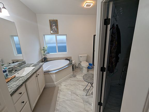 2nd image of 829 Villa Teresa Way
