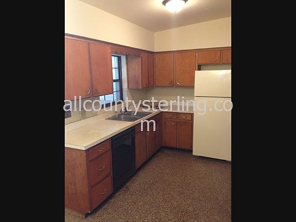 2nd image of 5321 Ira St
