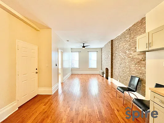 Rented by Spire Group | media 18