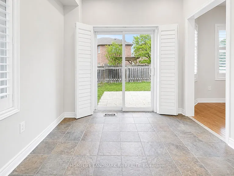 499 Pleasant Ridge Ave — Photo 10