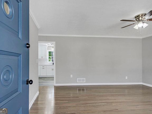 4th image of 1697 Rustic Dr SW