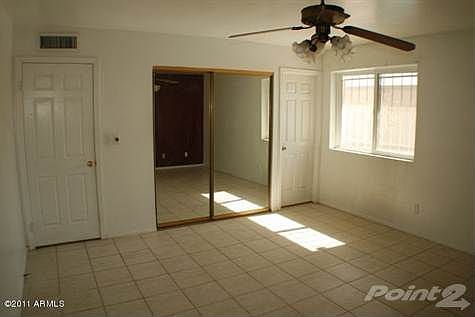 20111102221619446494000000-o