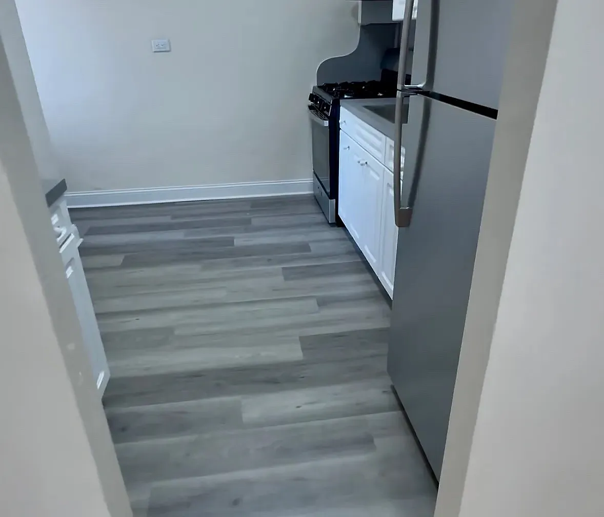 2 bed, 800 sqft, $2,800 — Photo 4