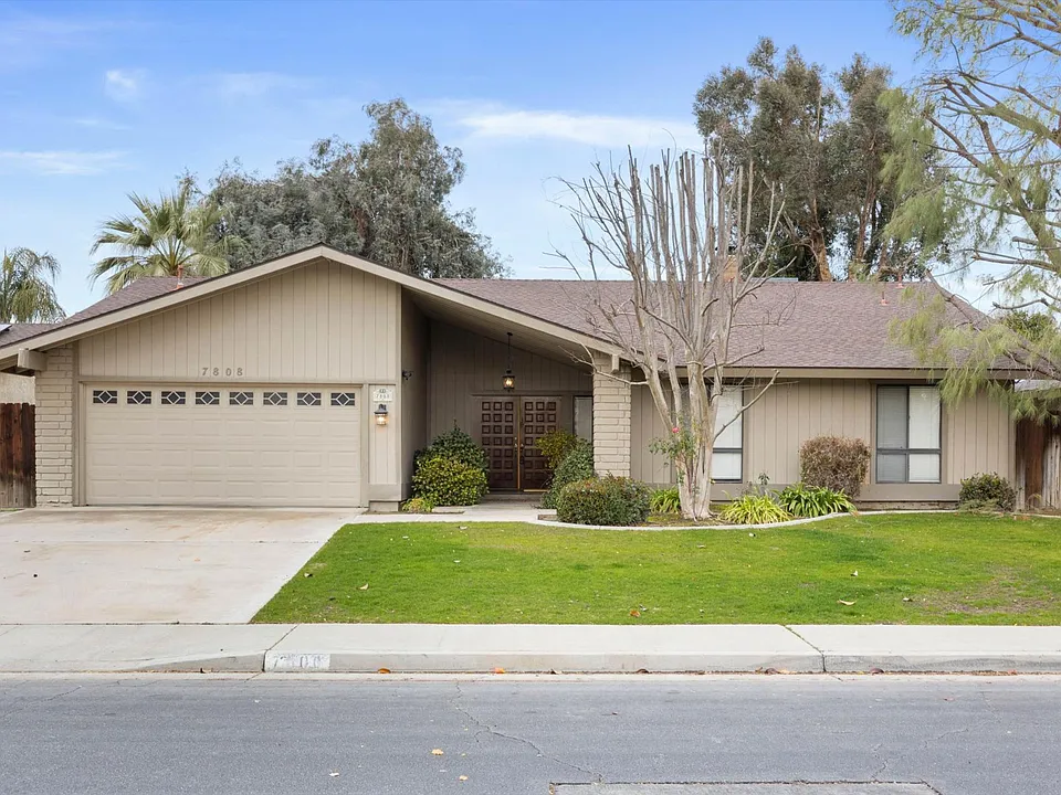 7808 Selkirk Dr