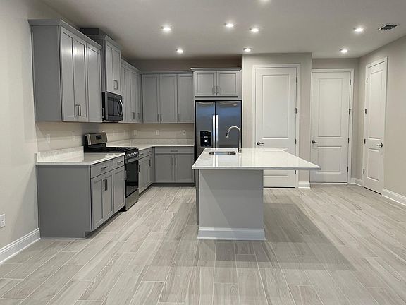 4th image of 3502 Marsh Reserve Blvd