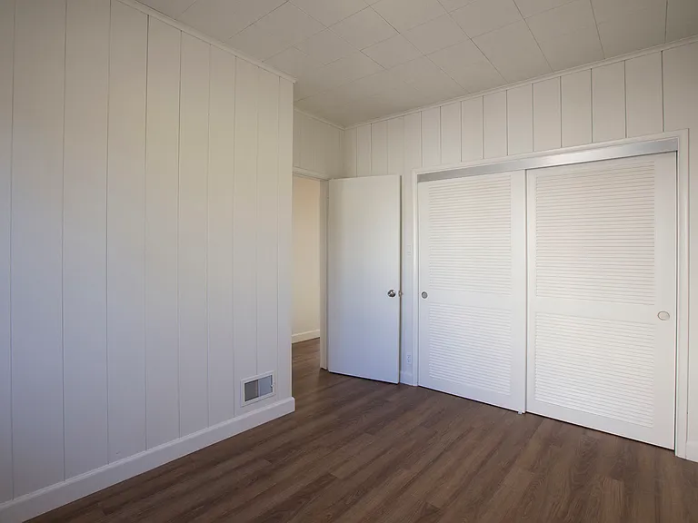 1344 Torrey Pines Rd — Photo 3