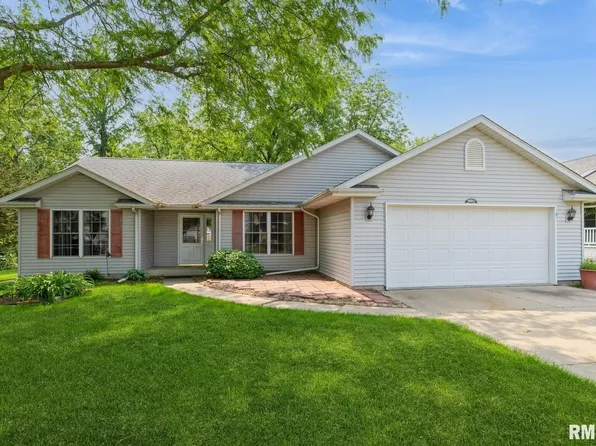 1530 N Pine St, Davenport, IA 52804